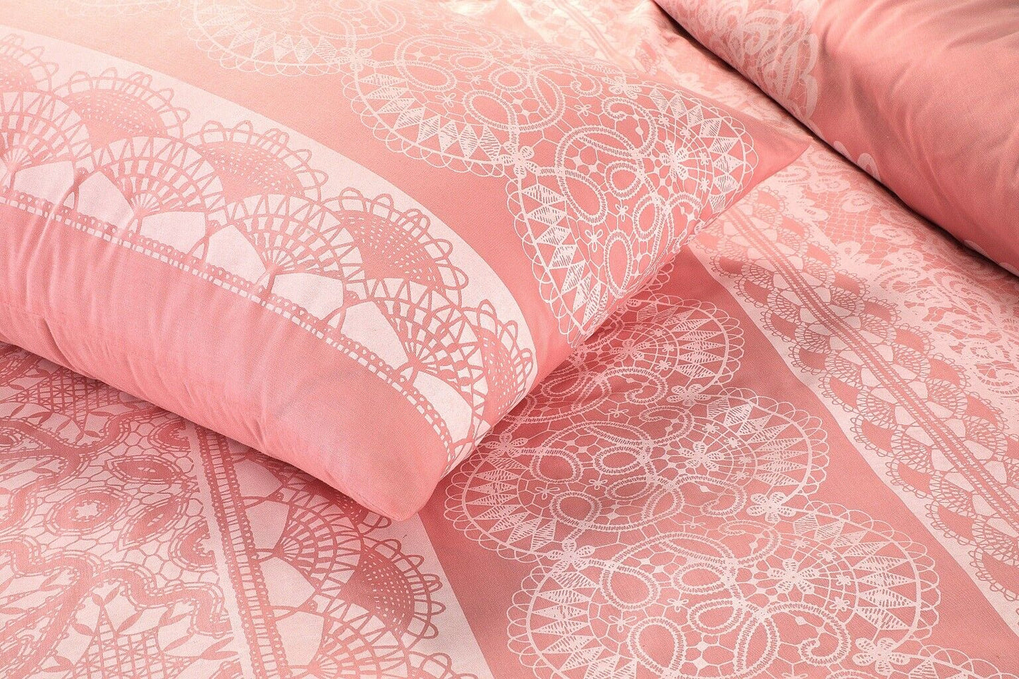 Printed Reversible Aaliyah Floral Duvet Cover Bedding Set With Pillow Case